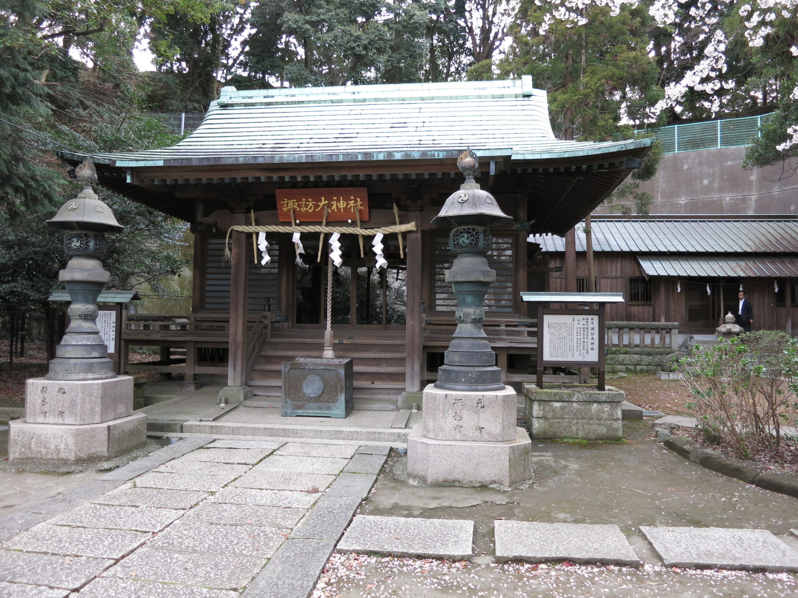 諏訪大神社